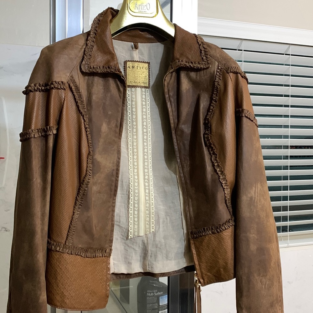 Very soft leather made in Italy